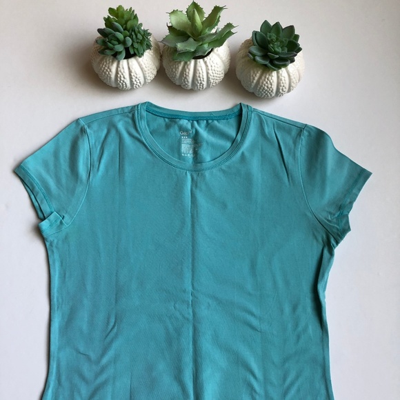 GAP Turquoise Top Size Medium - Picture 1 of 5